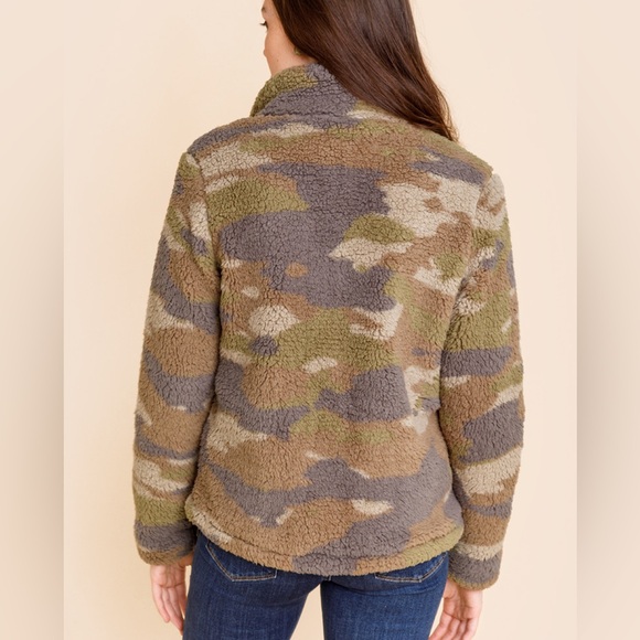 (5/$20) Jaime Camo Sherpa Jacket - Picture 3 of 9